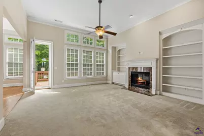 1032 SW Willowood Lane, Atlanta, GA 30331 - Photo 9