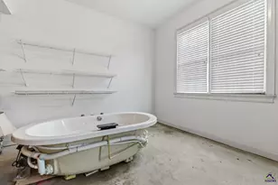 1032 SW Willowood Ln, Atlanta, GA 30331 - Photo 37
