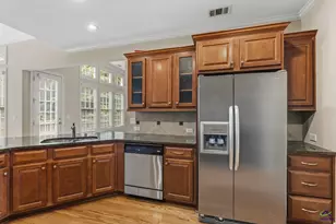 1032 SW Willowood Ln, Atlanta, GA 30331 - Photo 13