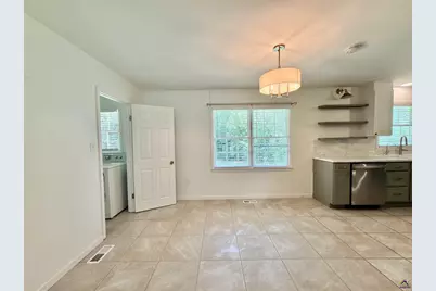 214 Meadowridge Drive, Warner Robins, GA 31093 - Photo 15