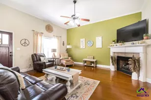 308 Flowing Meadows Dr, Kathleen, GA 31047 - Photo 9