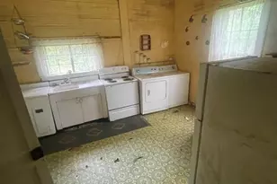 233 Railroad St, Sparta, GA 31087 - Photo 5