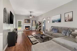 202 Sunnymeade Dr, Warner Robins, GA 31093 - Photo 7