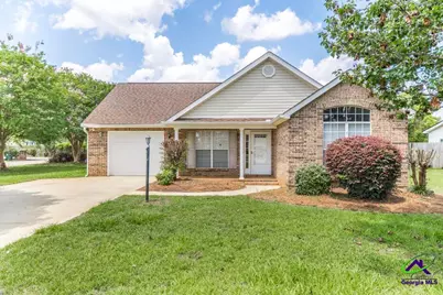 462 Falkirk, Warner Robins, GA 31088 - Photo 1