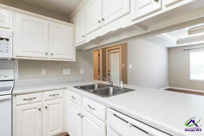 462 Falkirk, Warner Robins, GA 31088 - Photo 13