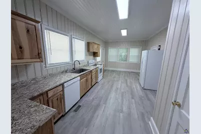 705 Evergreen Street, Perry, GA 31069 - Photo 5