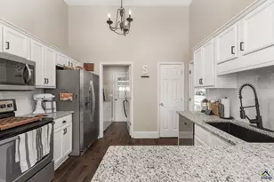 428 Cross Creek Way, Warner Robins, GA 31088 - Photo 13