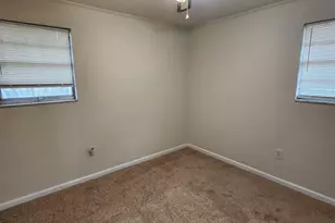 117 Hazel Dr, Warner Robins, GA 31088 - Photo 11