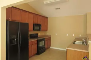 302 Timberwind Dr, Warner Robins, GA 31008 - Photo 3