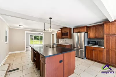 308 Clairmont Drive, Warner Robins, GA 31088 - Photo 5