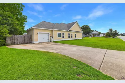 222 Gray Fox Crossing, Bonaire, GA 31005 - Photo 3