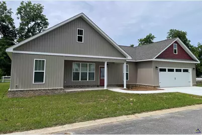118 Pecan St, Cochran, GA 31014 - Photo 1