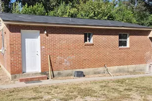 402 A Curtis St, Warner Robins, GA 31093 - Photo 1