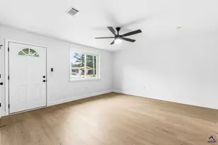 212 Palomino Ln, Warner Robins, GA 31088 - Photo 5