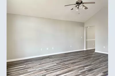 321 Deerfield Circle, Warner Robins, GA 31088 - Photo 5