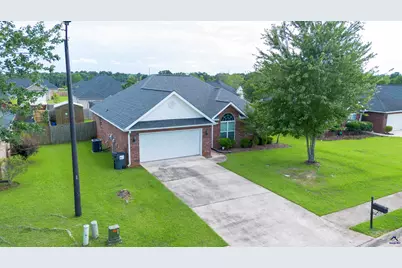 311 Sugarloaf Parkway, Perry, GA 31069 - Photo 1