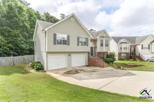 2757 Luke Dr, Ellenwood, GA 30294 - Photo 3