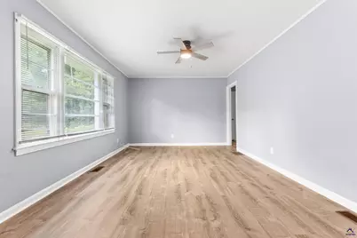 103 Woodlawn Avenue, Warner Robins, GA 31093 - Photo 3