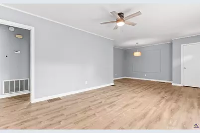 103 Woodlawn Avenue, Warner Robins, GA 31093 - Photo 13