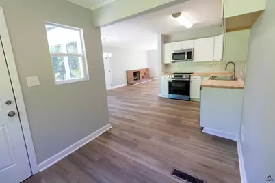 132 Evergreen Street, Warner Robins, GA 31093 - Photo 13