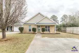 129 Mary Jay Dr, Warner Robins, GA 31088 - Photo 1