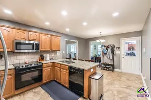 165 Crystal Ridge Cir, Byron, GA 31008 - Photo 13