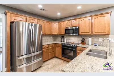 165 Crystal Ridge Cir, Byron, GA 31008 - Photo 11