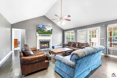 370 Twin Lakes Drive, Gray, GA 31032 - Photo 11