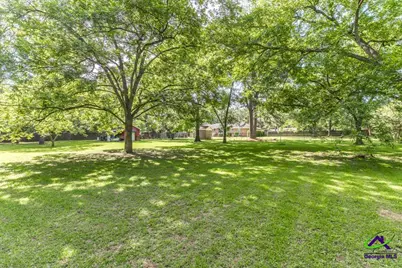 304 Broad Street, Hawkinsville, GA 31036 - Photo 31