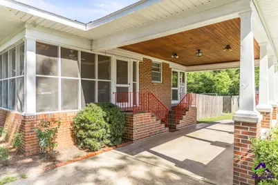 304 Broad Street, Hawkinsville, GA 31036 - Photo 3