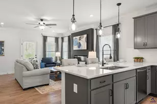 304 Southgate Dr, Warner Robins, GA 31008 - Photo 13
