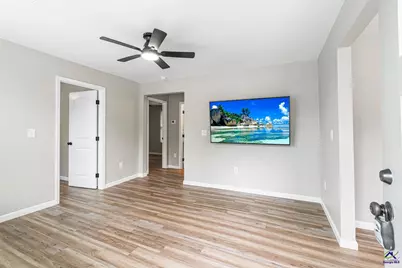 110 S Sixth Street, Warner Robins, GA 31088 - Photo 5