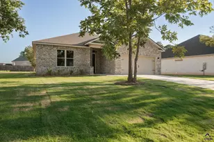 217 Farmland Circle, Perry, GA 31069 - Photo 3