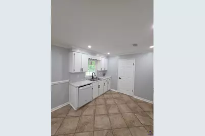 117 Victor Street, Warner Robins, GA 31088 - Photo 13