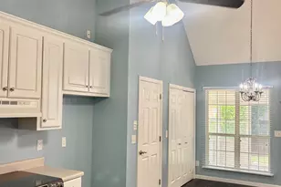 207 Pebblebrook E, Warner Robins, GA 31088 - Photo 9