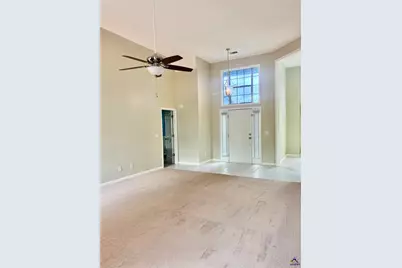 207 Pebblebrook East, Warner Robins, GA 31088 - Photo 5