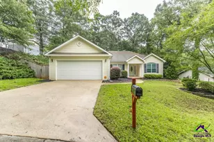 100 Crestwood Cir, Centerville, GA 31028 - Photo 1