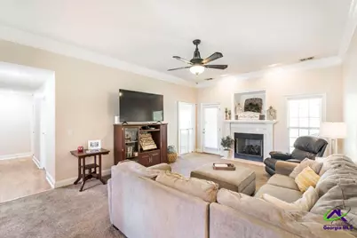 608 Twelve Oaks Drive, Warner Robins, GA 31008 - Photo 7