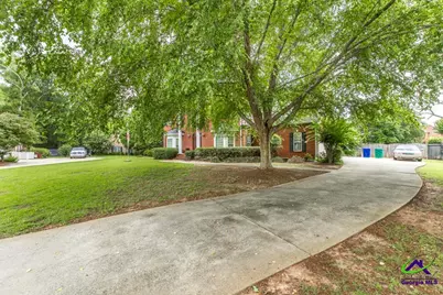 208 Martin Terrace, Kathleen, GA 31047 - Photo 3