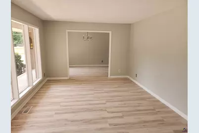 109 Delchamps, Warner Robins, GA 31093 - Photo 7