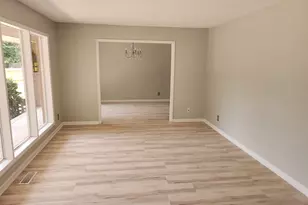 109 Delchamps, Warner Robins, GA 31093 - Photo 7