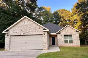 102 Village Walk, Centerville, GA 31028 - Photo 1