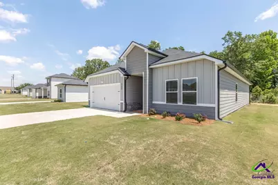 303 Georgian Walk, Byron, GA 31008 - Photo 1