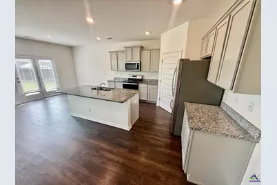 216 Barnyard Way, Perry, GA 31069 - Photo 5