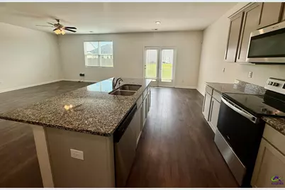 216 Barnyard Way, Perry, GA 31069 - Photo 9