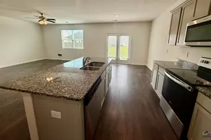 216 Barnyard Wy, Perry, GA 31069 - Photo 9