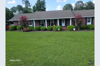 142 Lakewood Drive, Blakely, GA 39823 - Photo 1