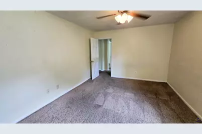 110  Kensington Circle, Warner Robins, GA 31093 - Photo 11