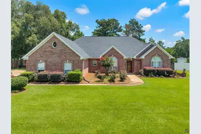 206 North Hampton Place, Perry, GA 31069 - Photo 1