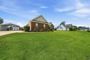 128 Spring Chase Cir, Kathleen, GA 31047 - Photo 3